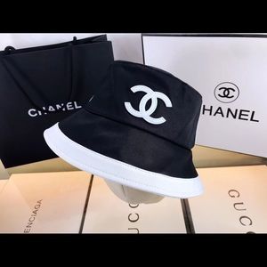 CHANEL BUCKET HAT
